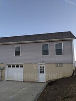 6236 W Kimberly Rd in Davenport, IA - Building Photo