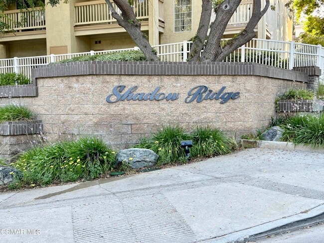 property at 672 Indian Oak Ln