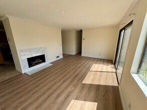 7904 Caminito Dia, Unit 3 in San Diego, CA - Building Photo - Building Photo