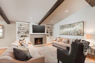 844 Meigs Rd in Santa Barbara, CA - Building Photo - Building Photo