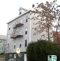 667 Charles St in Providence, RI - Foto de edificio - Building Photo