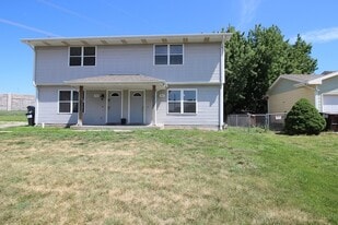 924 W Belmont Ave in Lincoln, NE - Building Photo