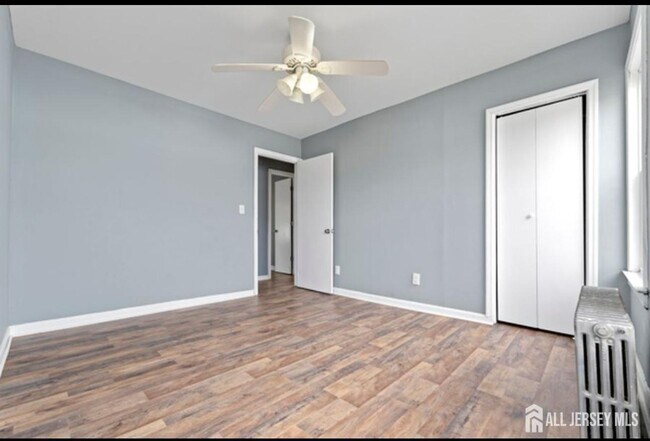 5 Warren St in Jamesburg, NJ - Building Photo - Building Photo
