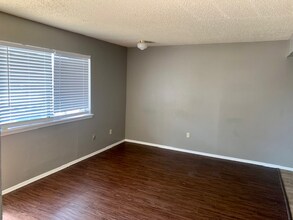 1701 S West End St in Springdale, AR - Building Photo - Building Photo