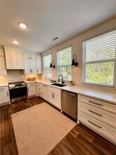 8881 Williams Rd in Rogers, AR - Building Photo - Building Photo