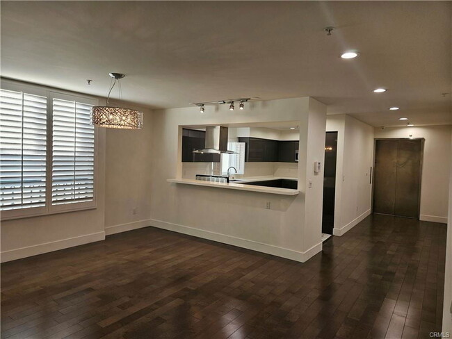 4374 Troost Ave in Los Angeles, CA - Building Photo - Building Photo