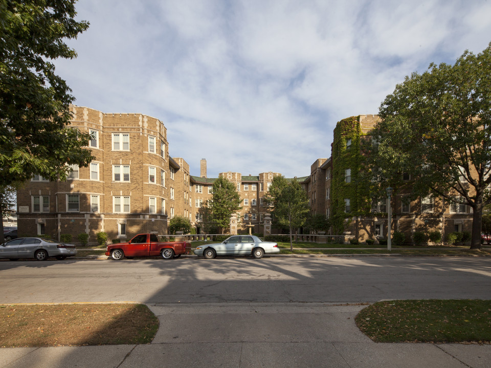 Maple 112-116 1/2 in Oak Park, IL - Building Photo