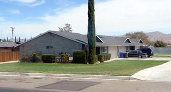 12981 Kiowa Rd Apartamentos