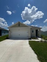 2422 Taloncrest Ct in Eagle Lake, FL - Building Photo