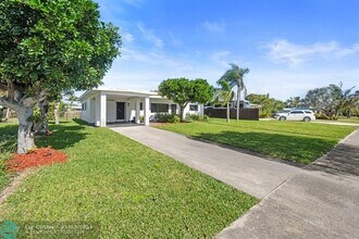315 E Jasmine Dr in West Palm Beach, FL - Building Photo - Building Photo