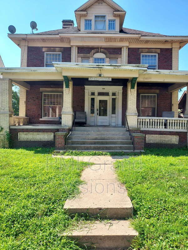 property at 623 W William St