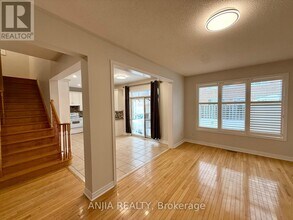 17 Ambercroft St in Markham, ON - Building Photo - Building Photo