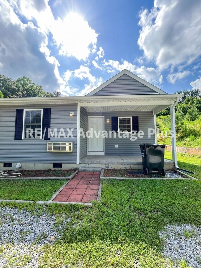property at 1017 N Main St