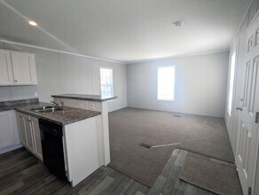 257 New Mexico in Belleville, MI - Building Photo - Building Photo