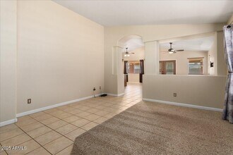 3261 W Melinda Ln in Phoenix, AZ - Building Photo - Building Photo