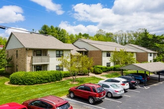 South Wind Apartment Homes in Franklin, TN - Building Photo - Building Photo