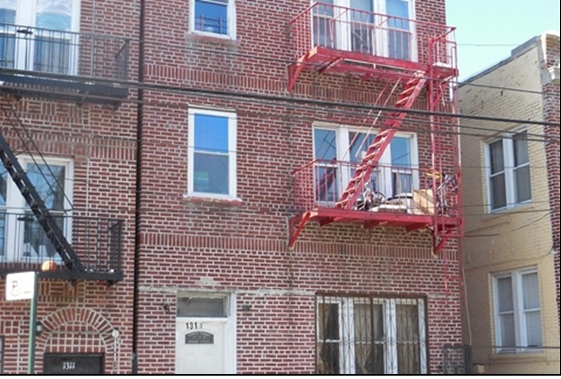 1313 Beach Ave in Bronx, NY - Building Photo