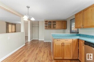4308-4348 48 Ave in Bonnyville, AB - Building Photo - Building Photo