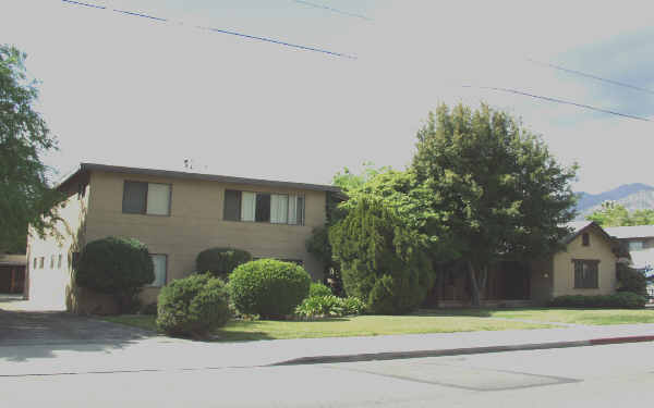 319 S Primrose Ave in Monrovia, CA - Building Photo