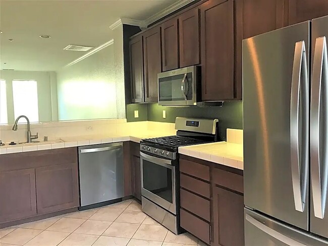 2703 White Pine Ct in Chula Vista, CA - Building Photo - Building Photo