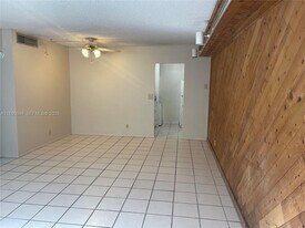 10818 Royal Palm Blvd in Coral Springs, FL - Building Photo