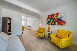 Design Place in Miami, FL - Building Photo