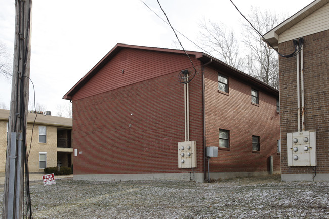 8509 Standing Oak Dr in Louisville, KY - Building Photo - Building Photo