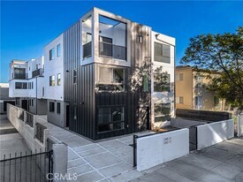 1340 N Kingsley Dr in Los Angeles, CA - Building Photo