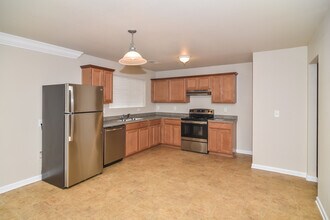 134 Whitestone Dr NE, Unit 526 in Huntsville, AL - Foto de edificio - Building Photo