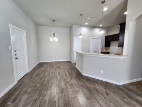 1119 Creekside Orchard in New Braunfels, TX - Building Photo - Building Photo