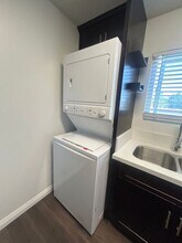 1305 Garfield Ave in Pasadena, CA - Foto de edificio - Building Photo