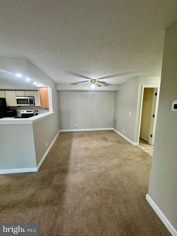 3804 Ridge Knoll Ct in Fairfax, VA - Building Photo - Building Photo