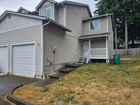 2413 Conger Ave NW in Olympia, WA - Building Photo