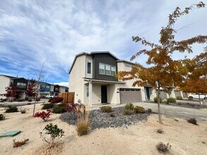 1060 Big Rock Loop in Reno, NV - Building Photo - Building Photo