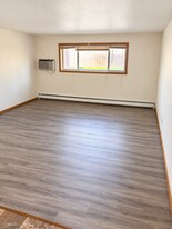 1411 20th St in Moorhead, MN - Building Photo