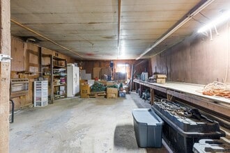103 Locust Grove Dr in Georgetown, KY - Building Photo - Building Photo