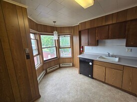 418 W Main St in Merrill, WI - Building Photo
