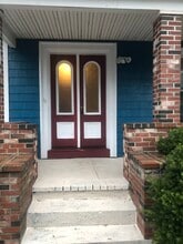 111 Maxfield St, Unit 3 in New Bedford, MA - Building Photo - Building Photo