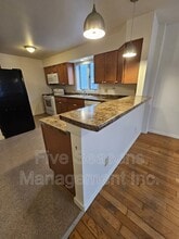 432 Colchester Ave in Burlington, VT - Foto de edificio - Building Photo