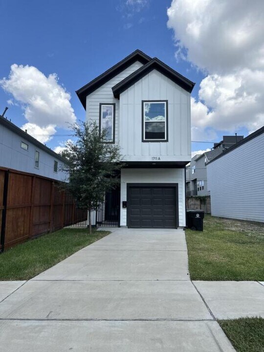 1711 Ruth St in Houston, TX - Building Photo