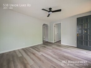 538 Union Lake Rd in White Lake, MI - Building Photo - Building Photo