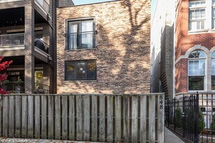 848 W Lill Ave, Unit 1 in Chicago, IL - Building Photo