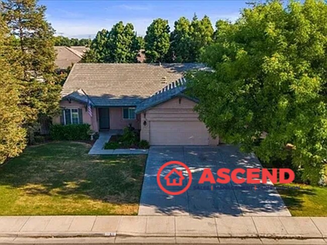 11311 Mezzadro Ave in Bakersfield, CA - Building Photo - Building Photo
