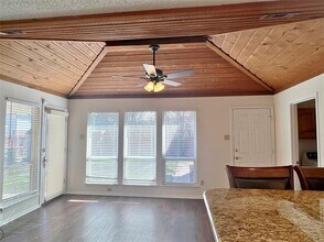 906 Moore St in Cedar Hill, TX - Building Photo - Building Photo