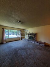 231 E 18th St in Marysville, CA - Building Photo - Building Photo