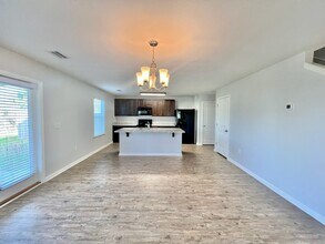 4703 Windsor Park Ln in Callaway, FL - Building Photo - Building Photo