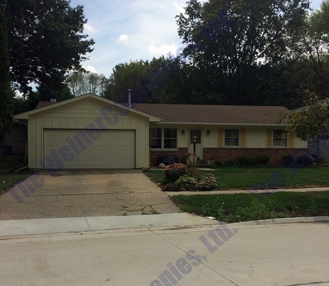 property at 2205 Tamarack Dr