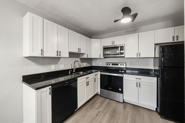 22 Irving St in Everett, MA - Building Photo - Building Photo