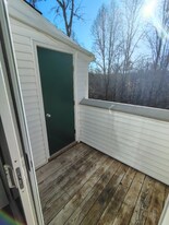 600 Reusens Rd, Unit L130 in Lynchburg, VA - Building Photo