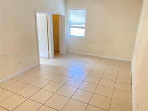 9430 SW 170th Passage-Unit -1 in Miami, FL - Building Photo - Building Photo